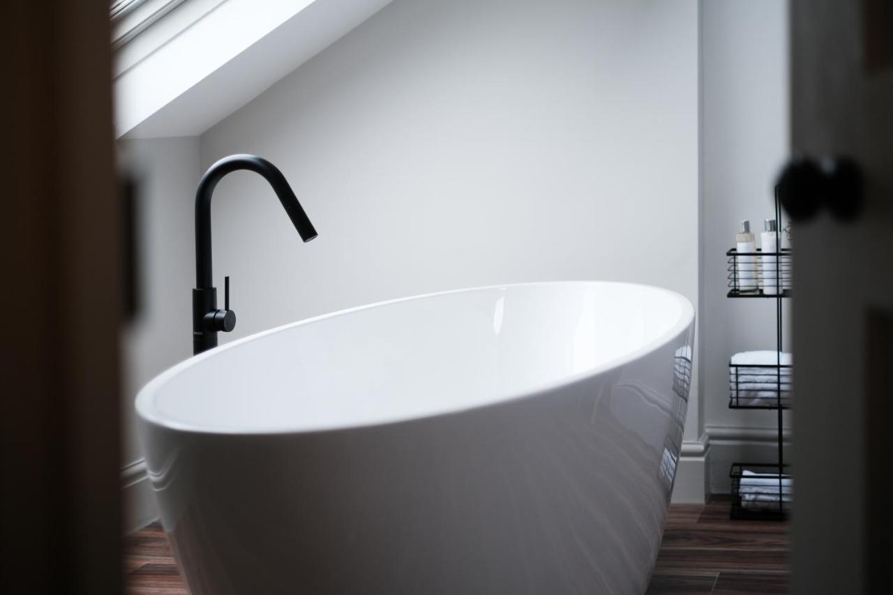 Period Retreat For 6, Explore The Lake District Lancaster Eksteriør billede